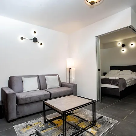 Vöröskő -lak Szauna és Jakkuzi Használattal Apartman Balatonalmádi