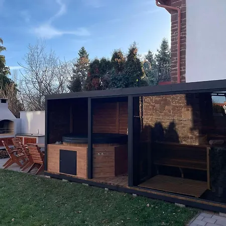 Voeroesko -lak Szauna Es Jakkuzi Hasznalattal Appartement