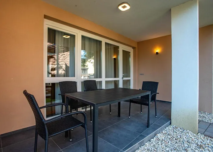 דירה Voeroesko -lak Szauna Es Jakkuzi Hasznalattal *