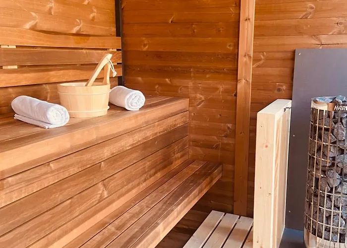 דירה Voeroesko -lak Szauna Es Jakkuzi Hasznalattal *