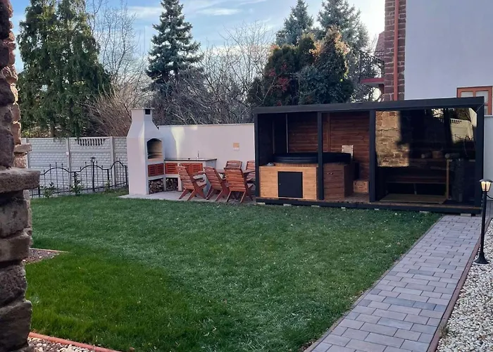 Voeroesko -lak Szauna Es Jakkuzi Hasznalattal