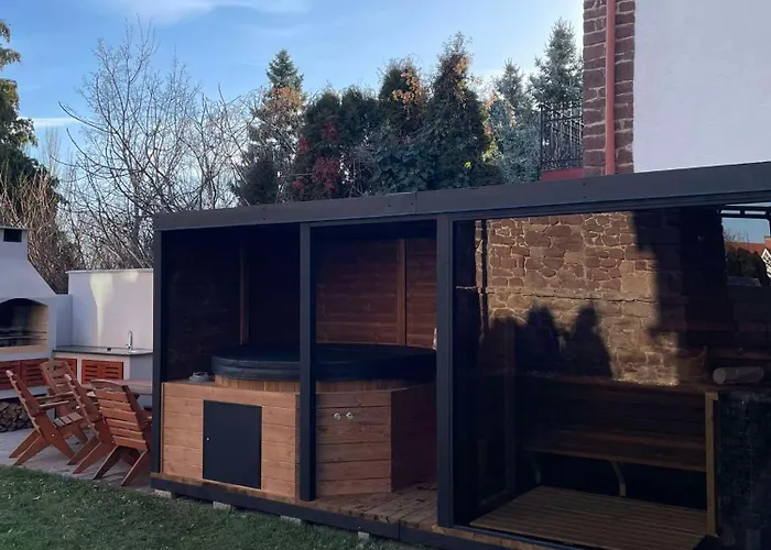 Voeroesko -lak Szauna Es Jakkuzi Hasznalattal דירה